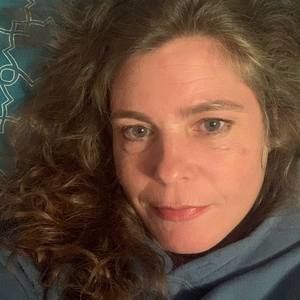 Meet your Posher, Stefanie